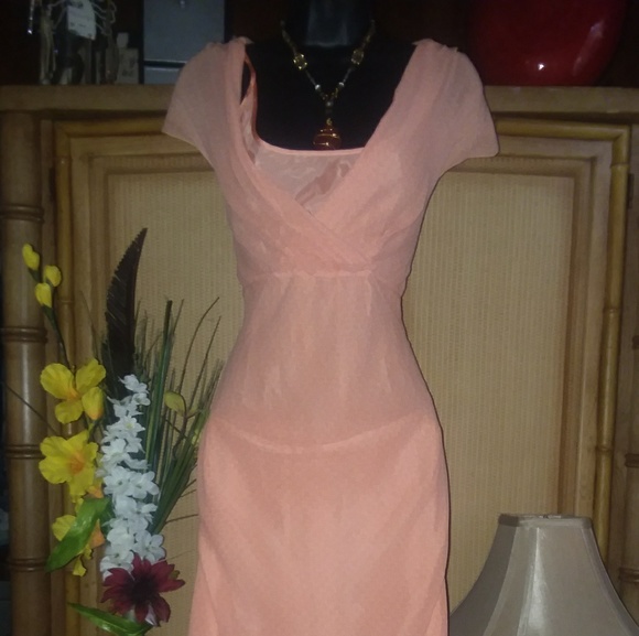 🌻Ultra Feminine 100% Silk Day Dress.🌻 - Picture 2 of 6